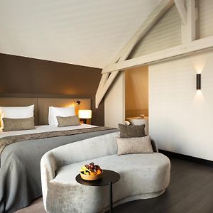 Jean Suite